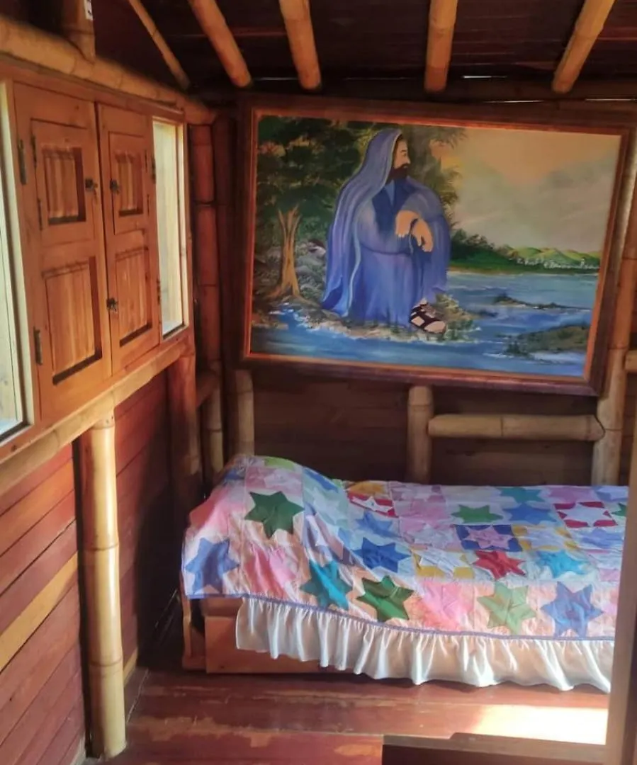 Hétvégi ház Habitacion En Hospedaje Campestre Compartido Tipo Hostal En Santa Elena Cerca A Medellin Y Aeropuerto Jmc - Cabana Aru