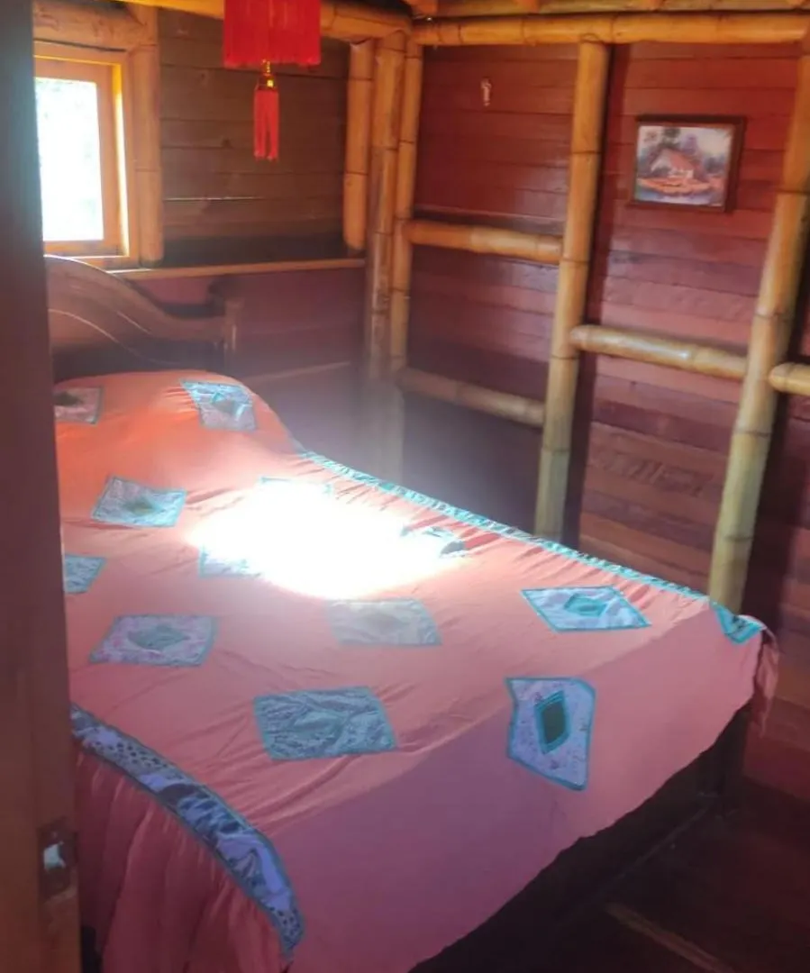Habitacion En Hospedaje Campestre Compartido Tipo Hostal En Santa Elena Cerca A Medellin Y Aeropuerto Jmc - Cabana Aru Colombia